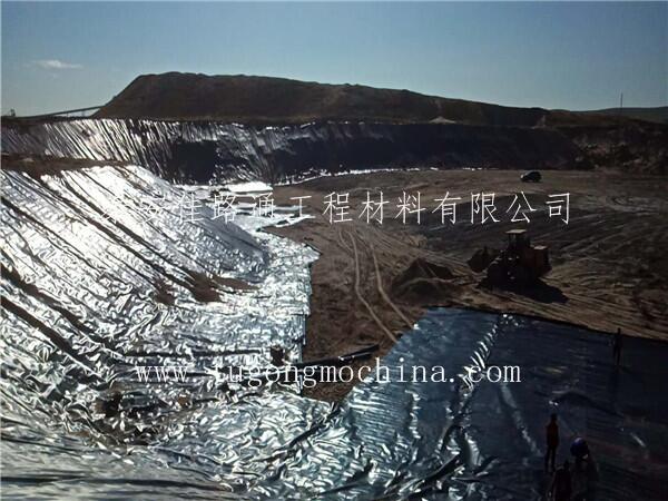 东胜垃圾场采用佳路通防渗膜进行铺设 东胜垃圾场采用佳路通防渗膜进行铺设